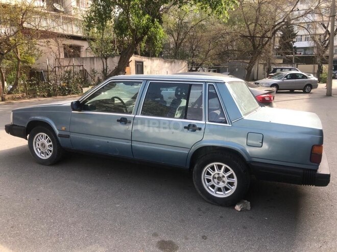 Volvo  1987, 125,400 km - 2.3 l - Bakı