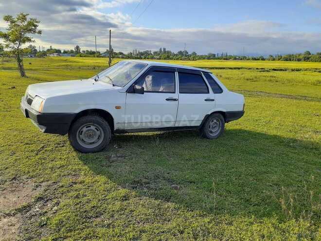 LADA (VAZ) 21099 1999, 340,000 km - 1.5 л - Qax