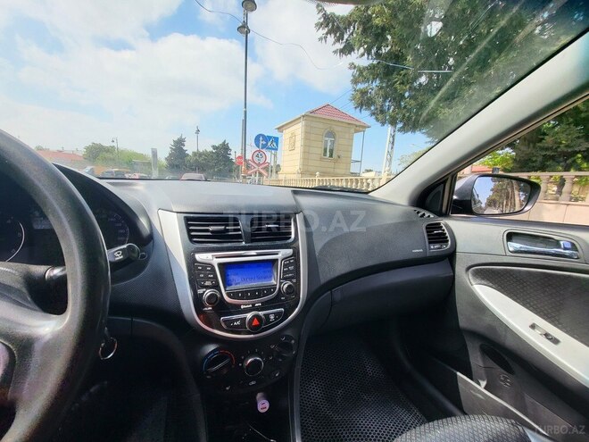 Hyundai Accent 2011, 227,000 km - 1.6 л - Bakı