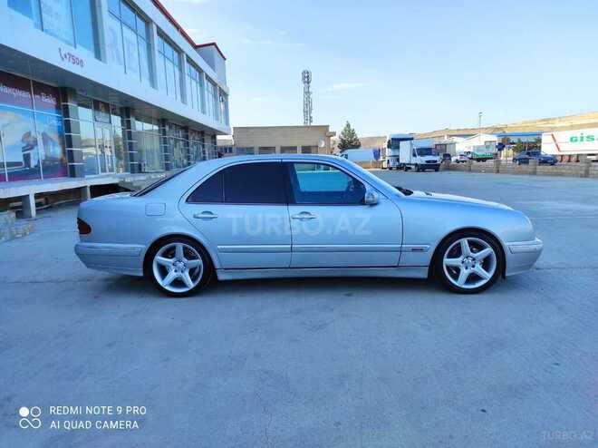 Mercedes E 220 2001, 276,000 km - 2.2 л - Bakı