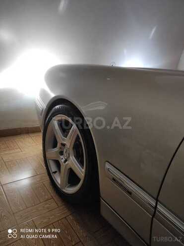 Mercedes E 220 2001, 276,000 km - 2.2 л - Bakı