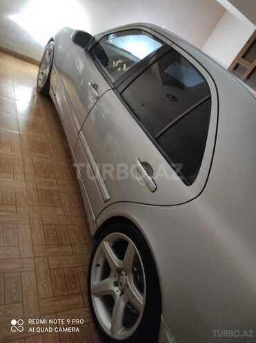 Mercedes E 220 2001, 276,000 km - 2.2 л - Bakı