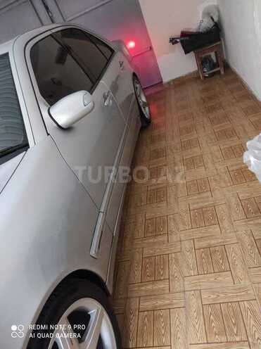 Mercedes E 220 2001, 276,000 km - 2.2 л - Bakı