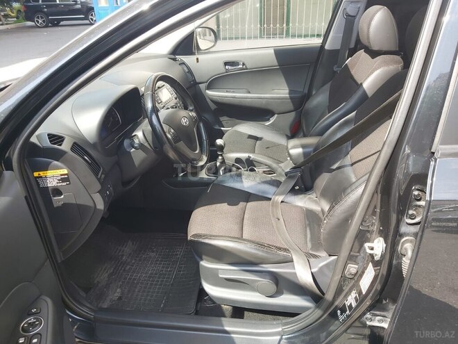 Hyundai i30 2009, 255,000 km - 1.6 л - Bakı