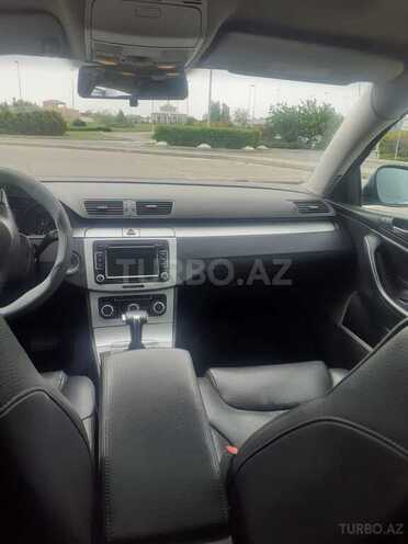 Volkswagen Passat 2011, 256,000 km - 2.0 l - Bakı