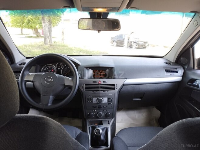 Opel Astra 2005, 200,000 km - 1.4 l - Göyçay