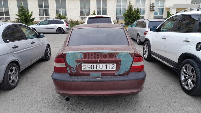 Opel Vectra 1996, 378,000 km - 1.8 l - Bakı