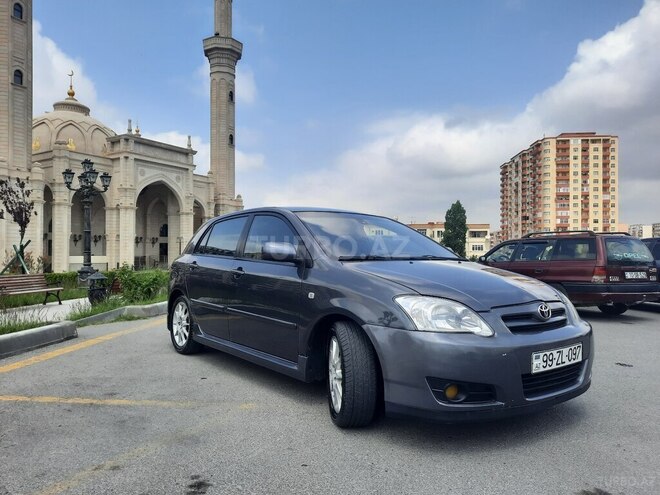 Toyota Corolla 2006, 285,000 km - 1.4 l - Bakı