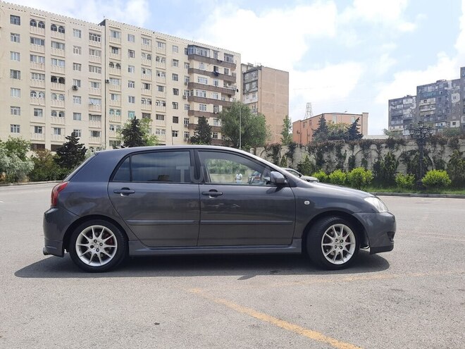 Toyota Corolla 2006, 285,000 km - 1.4 l - Bakı
