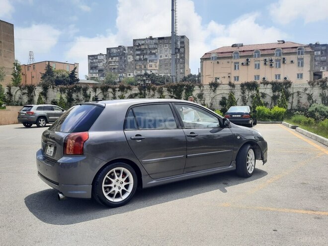 Toyota Corolla 2006, 285,000 km - 1.4 l - Bakı