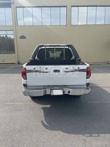 Mitsubishi L200 2008, 240,000 km - 2.5 l - Sumqayıt