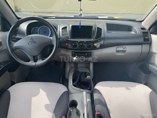 Mitsubishi L200 2008, 240,000 km - 2.5 l - Sumqayıt