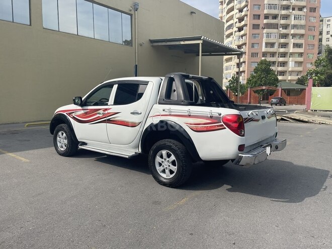 Mitsubishi L200 2008, 240,000 km - 2.5 l - Sumqayıt