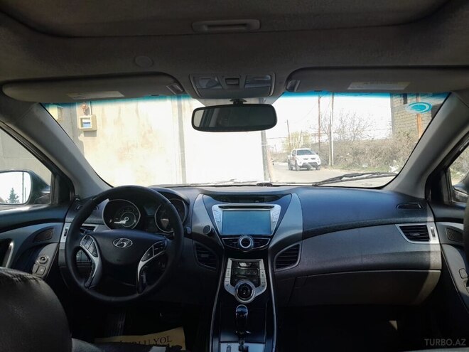 Hyundai Elantra 2011, 257,000 km - 1.8 l - Bakı