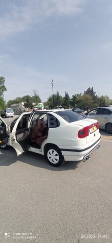 Volkswagen Polo 1995, 321,123 km - 1.6 l - Sumqayıt