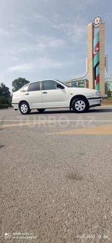 Volkswagen Polo 1995, 321,123 km - 1.6 l - Sumqayıt