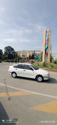 Volkswagen Polo 1995, 321,123 km - 1.6 l - Sumqayıt