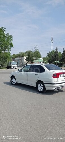 Volkswagen Polo 1995, 321,123 km - 1.6 l - Sumqayıt
