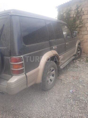 Mitsubishi Pajero 1982, 250,000 km - 2.5 l - Bakı