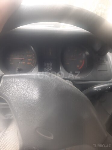 Mitsubishi Pajero 1982, 250,000 km - 2.5 l - Bakı