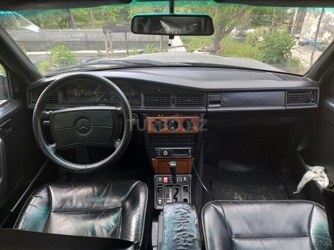 Mercedes 190 1991, 295,656 km - 2.6 l - Bakı