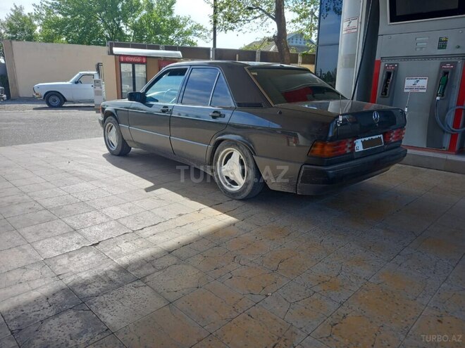 Mercedes 190 1991, 295,656 km - 2.6 l - Bakı