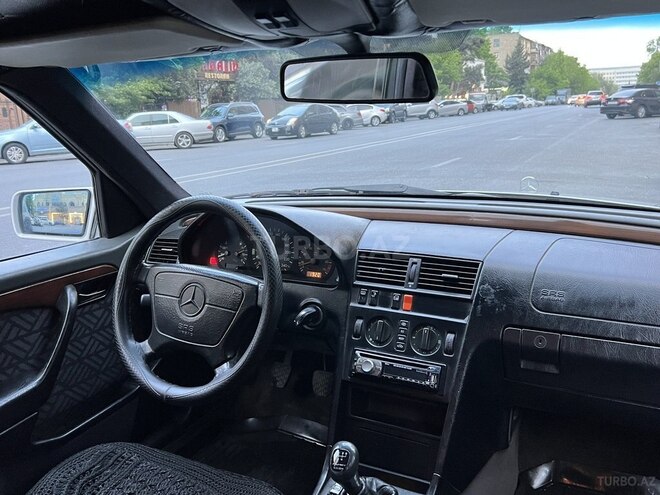 Mercedes C 200 1995, 355,000 km - 2.0 l - Bakı