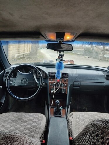 Mercedes C 180 1996, 643,910 km - 1.8 l - Zaqatala