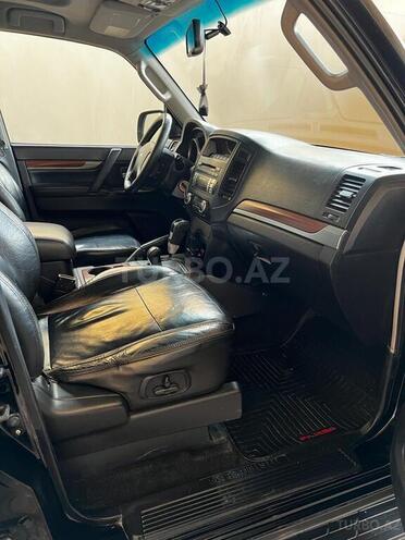 Mitsubishi Pajero 2008, 223,000 km - 3.0 л - Gəncə