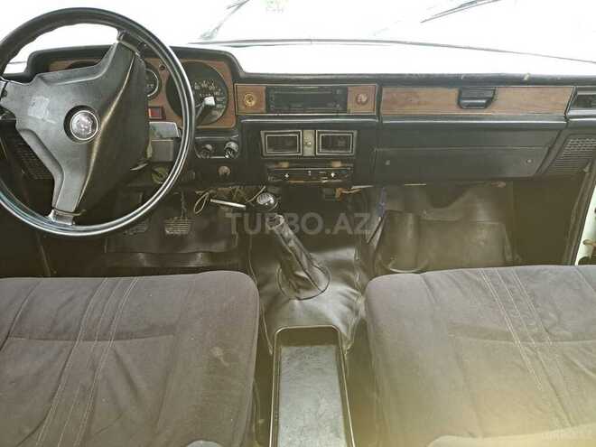 GAZ 24 1982, 213,652 km - 2.4 l - Quba