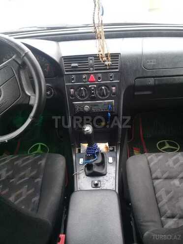 Mercedes C 220 1997, 250,000 km - 2.2 l - Salyan