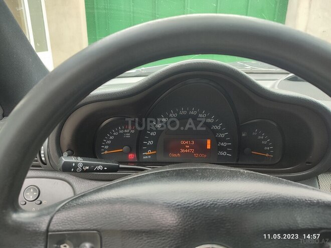 Mercedes C 200 2001, 365,000 km - 2.0 l - Qusar