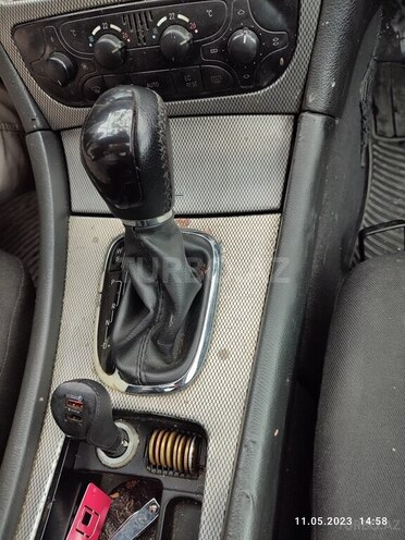 Mercedes C 200 2001, 365,000 km - 2.0 l - Qusar