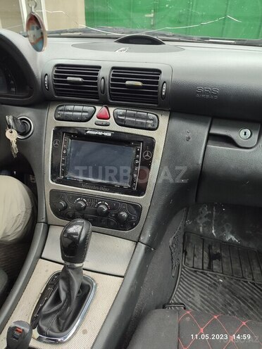 Mercedes C 200 2001, 365,000 km - 2.0 l - Qusar