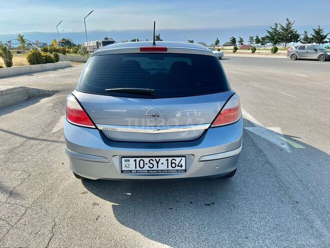 Opel Astra 2005, 272,000 km - 1.4 л - Bakı