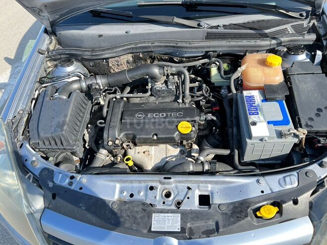 Opel Astra 2005, 272,000 km - 1.4 л - Bakı