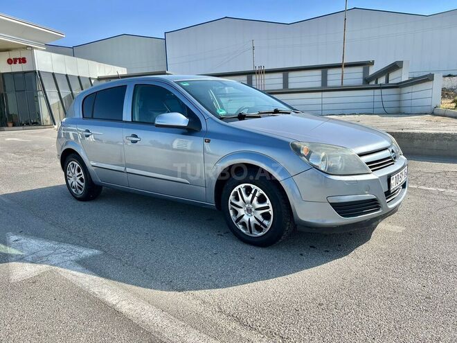 Opel Astra 2005, 272,000 km - 1.4 л - Bakı