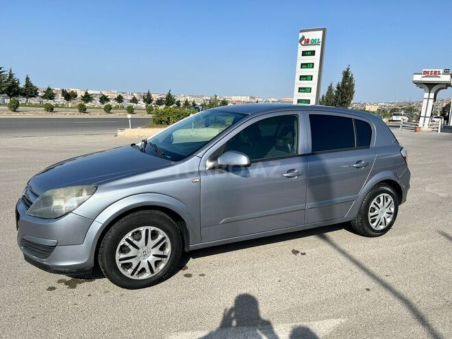 Opel Astra 2005, 272,000 km - 1.4 л - Bakı