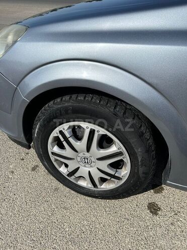 Opel Astra 2005, 272,000 km - 1.4 л - Bakı