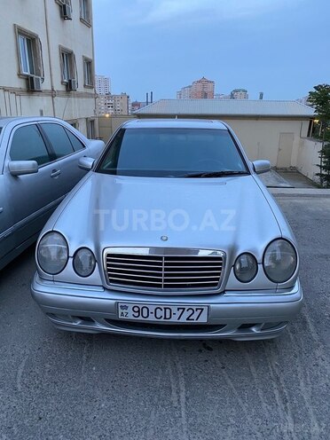 Mercedes E 240 1998, 295,000 km - 2.4 l - Bakı