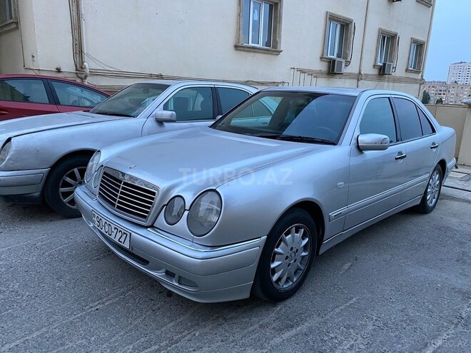 Mercedes E 240 1998, 295,000 km - 2.4 l - Bakı