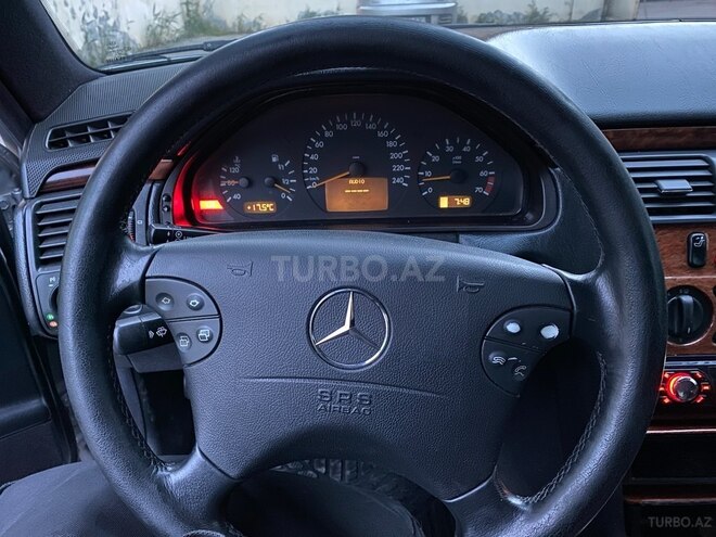Mercedes E 240 1998, 295,000 km - 2.4 l - Bakı