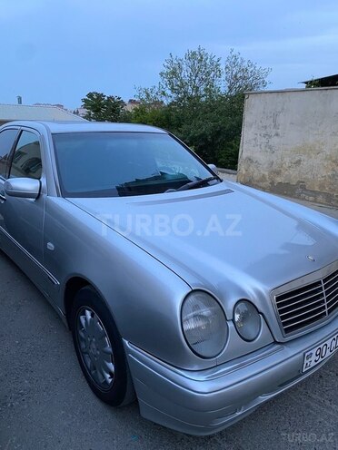 Mercedes E 240 1998, 295,000 km - 2.4 l - Bakı
