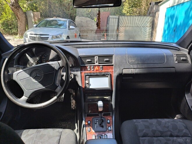 Mercedes C 200 1998, 282,000 km - 2.0 l - Bakı