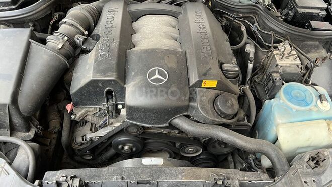 Mercedes E 240 2000, 243,500 km - 2.4 l - Bakı