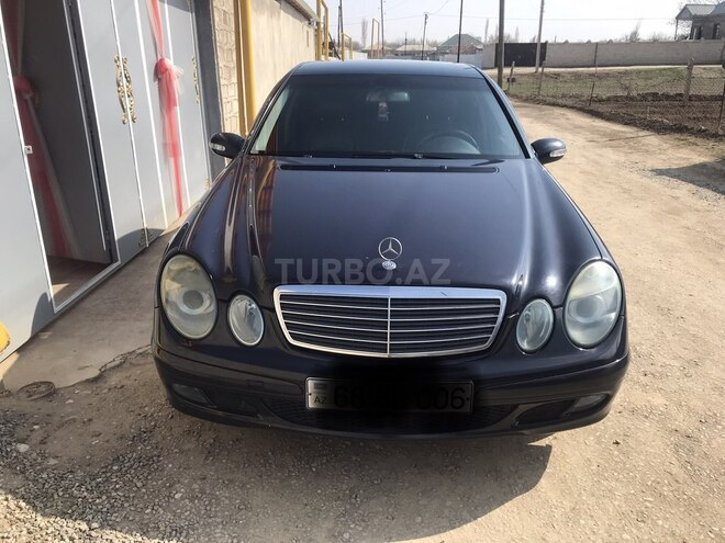 Mercedes E 220 2004, 471,250 km - 2.2 l - Naxçıvan