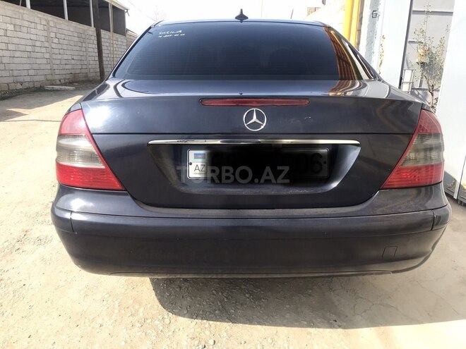 Mercedes E 220 2004, 471,250 km - 2.2 l - Naxçıvan