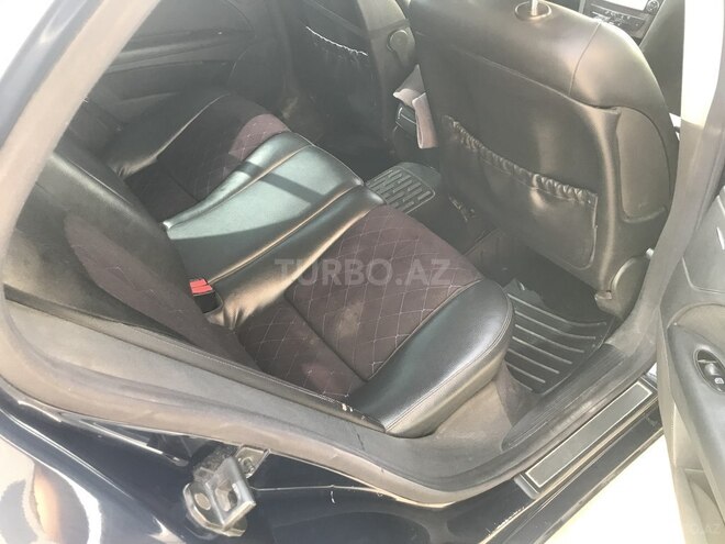 Mercedes E 220 2004, 471,250 km - 2.2 l - Naxçıvan
