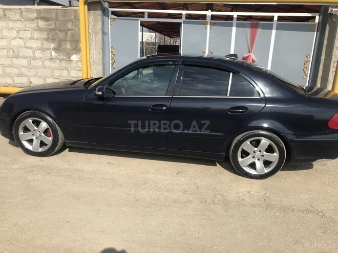 Mercedes E 220 2004, 471,250 km - 2.2 l - Naxçıvan