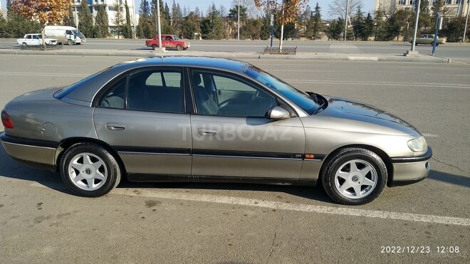 Opel Omega 1995, 349,000 km - 2.0 l - Gəncə